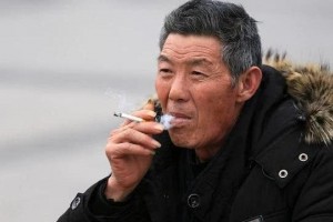 人体一天最多接受几支烟劝诫尽量操控在这个数别硬撑 人体一天最多接受几支烟劝诫尽量操控在这个数别硬撑