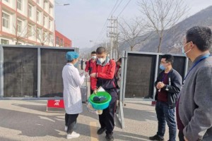 高三开学复课第一天区妇保院为师生健康保驾护航 高三开学复课第一天区妇保院为师生健康保驾护航