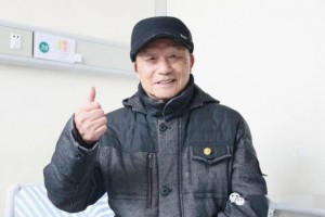 凶猛10分钟去除白内障95岁白叟离别水中望月 凶猛10分钟去除白内障95岁白叟离别水中望月