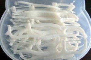 经常用牙线会形成牙缝变大别误解了牙线清洁牙齿比牙刷更好用 经常用牙线会形成牙缝变大别误解了牙线清洁牙齿比牙刷更好用