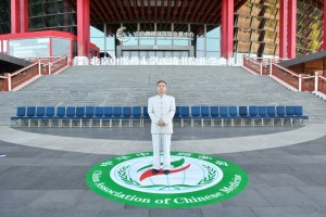 首都名中医董瑞参加王琦书院开学典礼! 首都名中医董瑞参加王琦书院开学典礼!